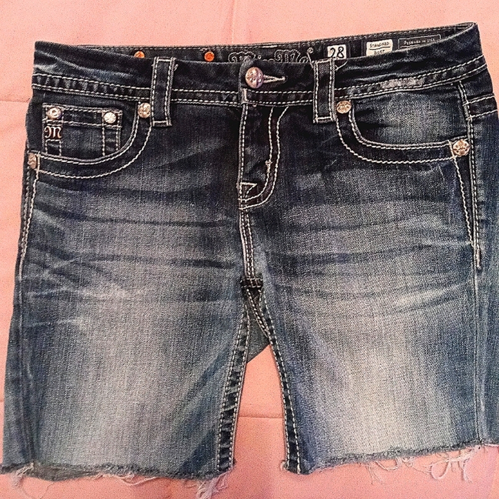 MISS ME Rhinestone & Studded Shorts - Picture 6 of 6